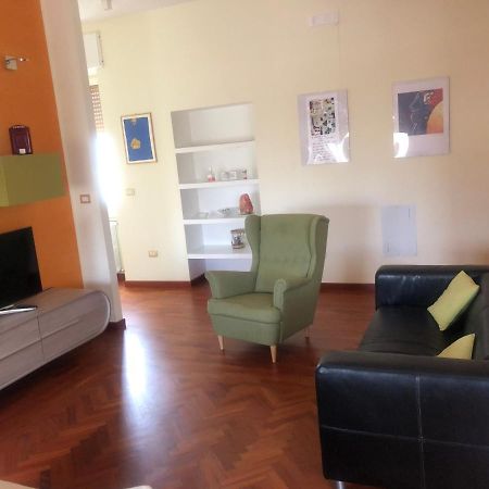 마테라 Casa Centrale- Holiday House 아파트 외부 사진