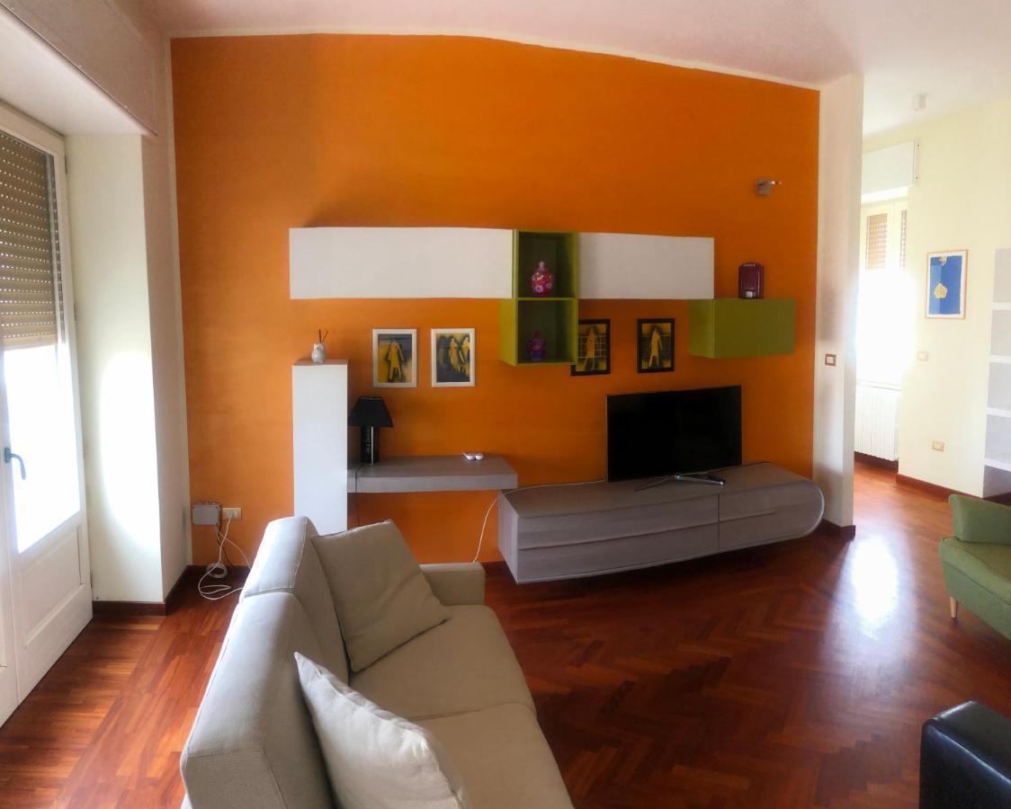 마테라 Casa Centrale- Holiday House 아파트 외부 사진